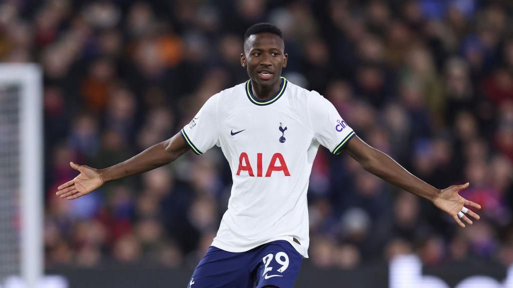 Tottenham: 'Sarr can do everything because he's a great player with many possibilities' - BBC Sport