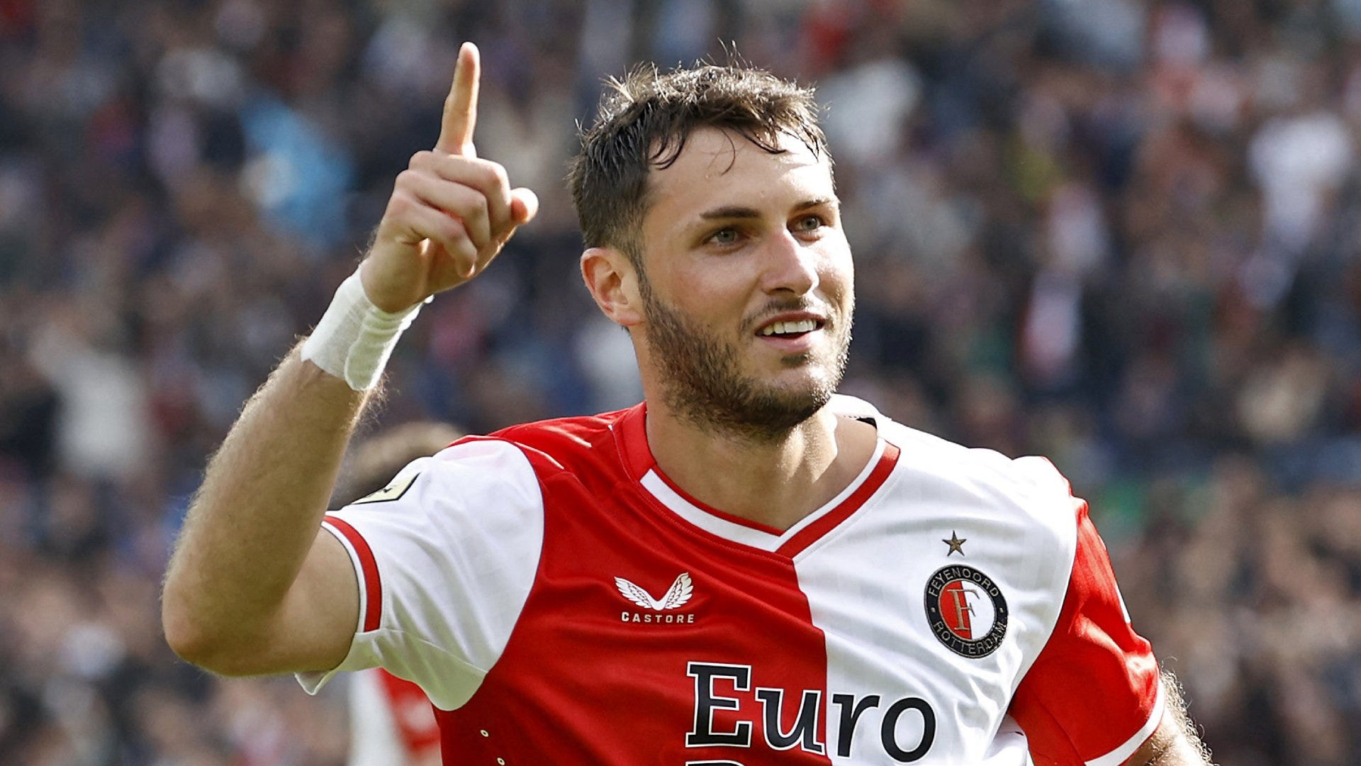 Eintracht Frankfurt monitoring January deal for Feyenoord star Santiago  Gimenez while searching for Randal Kolo Muani replacement | Goal.com  Cameroon
