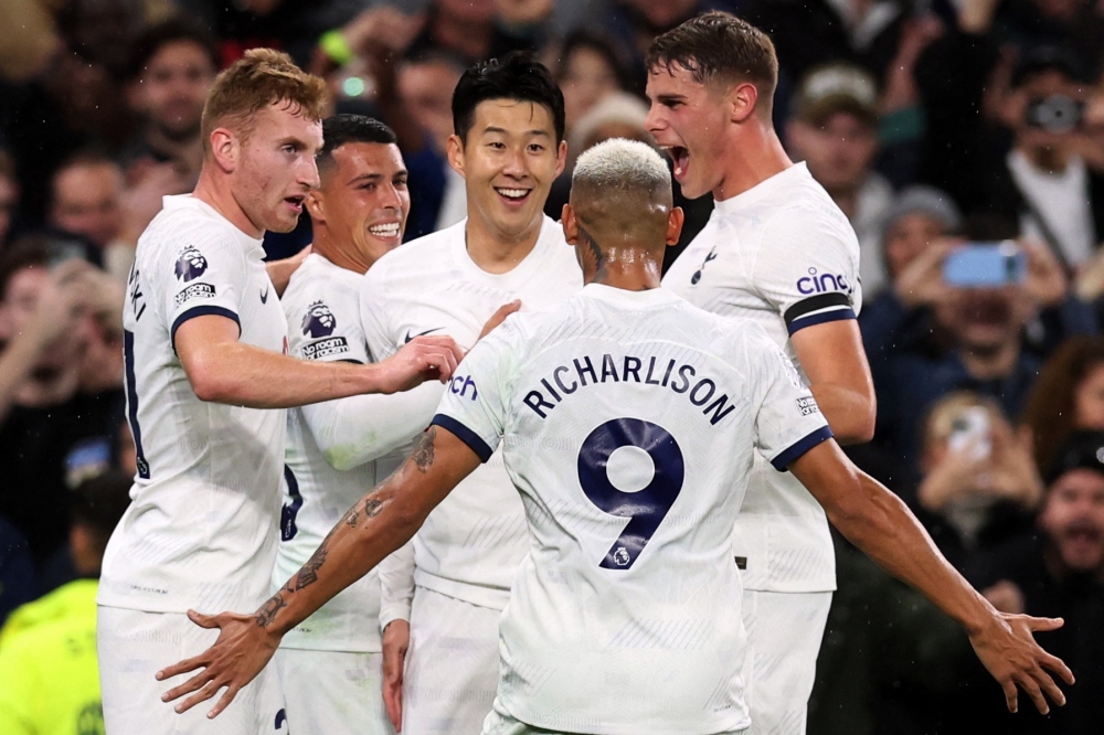 Son Heung Min ghi bàn và kiến tạo, Tottenham tiếp tục dẫn đầu Ngoại hạng Anh